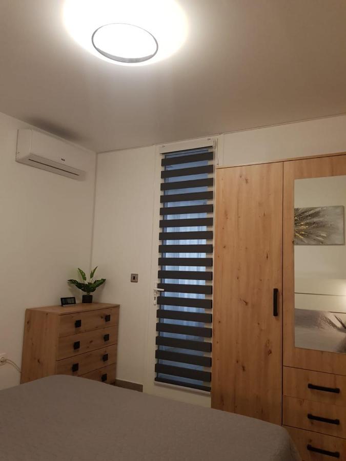 Family Comfortable Apartment Arona  Εξωτερικό φωτογραφία