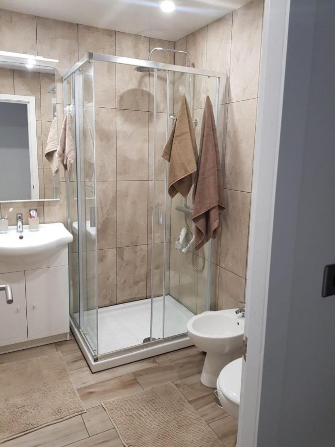 Family Comfortable Apartment Arona  Εξωτερικό φωτογραφία