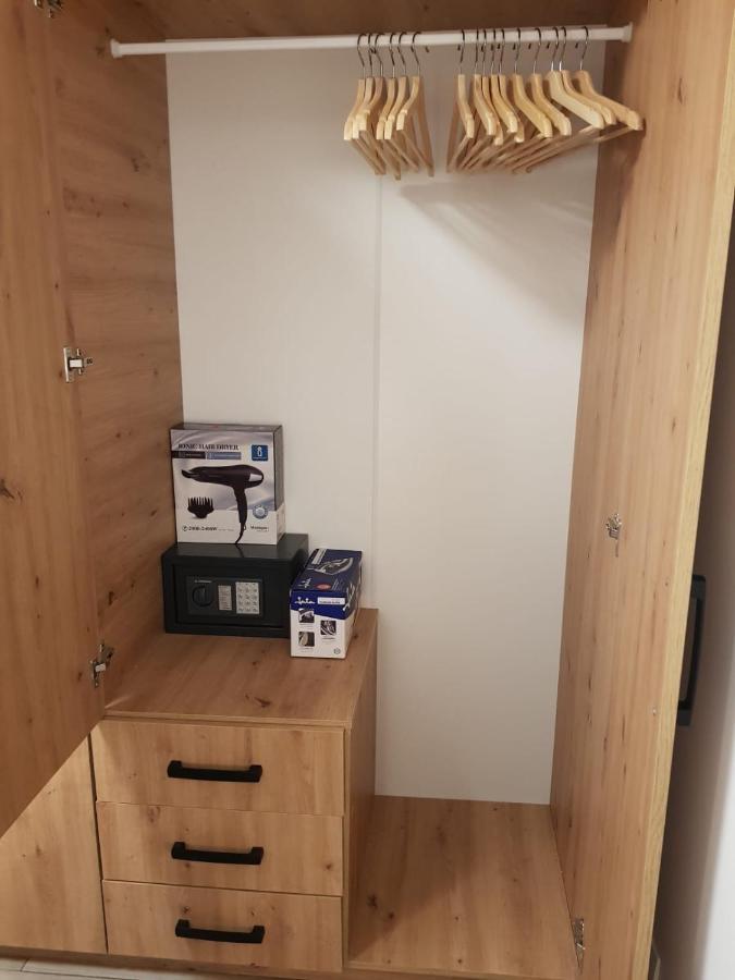Family Comfortable Apartment Arona  Εξωτερικό φωτογραφία